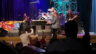 Billy Joel medley: Piano Men
