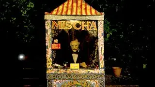 Mischa - Living Fortune Teller Booth