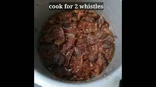 Khajur Imli chutney recipe. How to make dates and tamarind chutney.