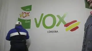 Inicio de Campa&ntilde;a Electoral de VOX en C&oacute;rdoba. Pegada de Carteles.