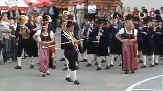 Marschshow der Musikkapelle Zellerndorf in Telfes in Stubai - Teil 1