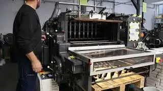 Dans les coulisses de la fabrication du Timbre Cœur célébrant les 100 ans de la Maison Fragonard