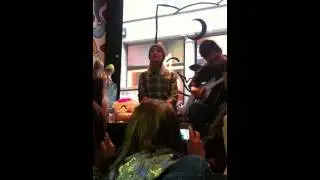 Tonight Alive Let It Land acoustic 16/02/13