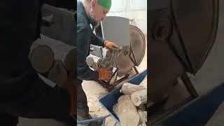 How to Handle Tough, Knotty Logs with a Wood Splitter
