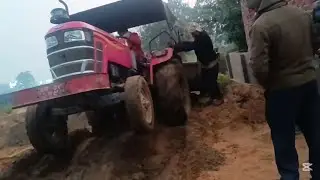 Mahindra Stuck in sand with full loaded trolley 😱