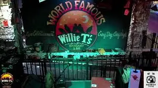 LIVE Music Everyday!