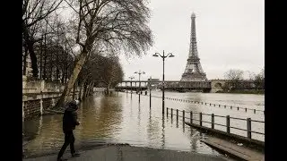 Paris floods as River