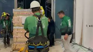 Expert Heavy Equipment Hoisting in Florida | Precision Placement of a Giant Aquarium