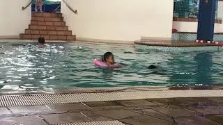 @ Hendra swimming