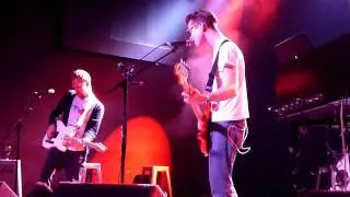 Tom Vek - I Ain't Saying My Goodbyes @ Nottingham Rescue Rooms 13.11.11