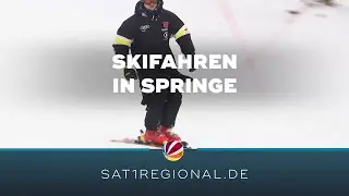 Winterwetter: Sch&uuml;ler fahren Ski in Springe