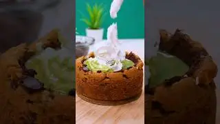Can my COOKIE CUP actually hold HOT CHOCOLATE?