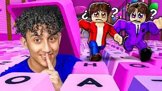 Using GLITCHES To Cheat In +1 Keyboard Hide & Seek!