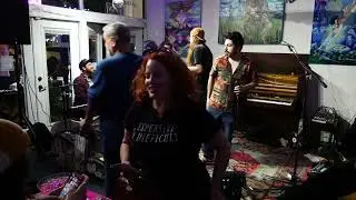 Del Mar performs at Anne Lane Gallery 7/10