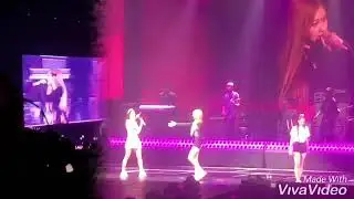 Proof Lisa singing Ros&eacute;'s part in Ddu Du Ddu BLACKPINK CONCERT in SG 02152019