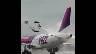 Aircraft Cleaning Process #aviation #shorts