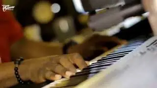 J. MANIFEST MAKING BEAT ON MPC RENAISSANCE