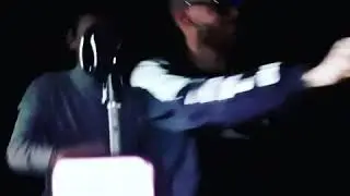 Danna Paola, Itzan Escamilla y Aron Piper se divierten en concierto. Elite Netflix