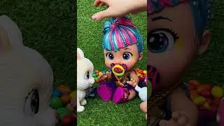 Roxy Doll's Fun Playtime with Animals and Fashion Choices!