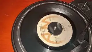 LOST 45: &ldquo;Hey There Little Firefly&rdquo; by Firefly (1975) Funky disco pop music/ R&B/ Soul music! Enjoy!