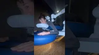 trying a robot massage for the first time😳