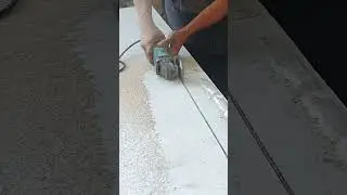 Cutting plywood using angle grinder