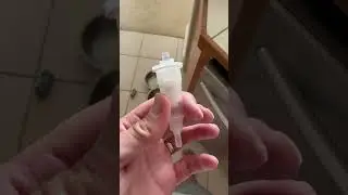 Дозатор лосьона (Cetaphil) не работает.