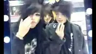 chris, sam and luke shopping