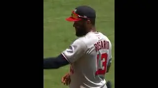 tremenda jugada de amed rosario #gamer #mlb #baseballszn #baseball