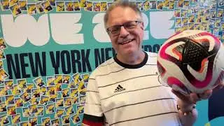 Интервью с волонтером на чемпионате мира по футболу FIFA, октябрь 2025 г.