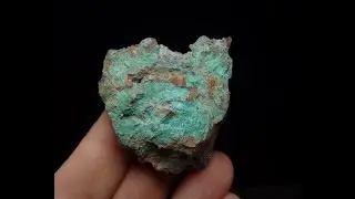 CHRYZOKOLA - USA, Arizona, Pinal County, Sacaton Mine /Minerały & skamieniałości/