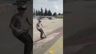 little 2x whip #scooter #scootering #scooters #doublewhip #skatepark #scooterstunts