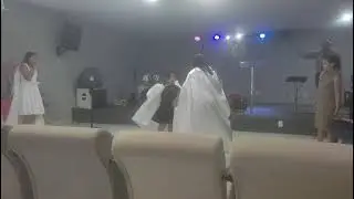 Eu fiz uma apresentação na igreja e eu fui Maria essa daí do meio para Jesus