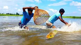 Village People Catching Fish With Polo - Most Popular Fishing Video - Traditional Fishing Video