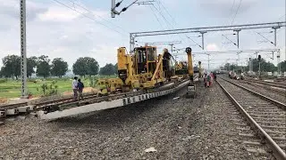 Working of T28 Machine | Indian Railways | 4K | AMECA | Points Crossing Installation |