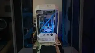Thermaltake 300 tower custom watercooled build - AMD RYZEN 9 7950x3d
