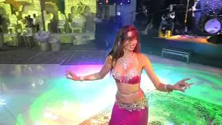 עדי בן שושן רקדנית בטן לאירועים - חינה מרוקאית BATWANIS BEEK WARDA - ADI BELLY DANCER