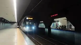 OntSPOORd 16-02-2023 Stadslijner (CAF) komt aan op Antwerpen Astrid