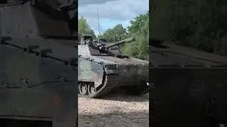Dutch CV90 on rubber tracks