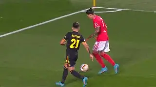 Here´s Why Ten Hag NEEDS Lisandro Martinez!