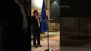 Profesor seguenzia distress