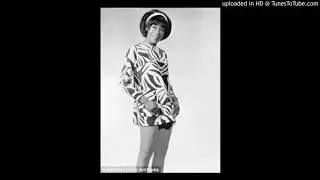BETTYE LAVETTE - RIGHT IN THE MIDDLE (OF FALLING IN LOVE)