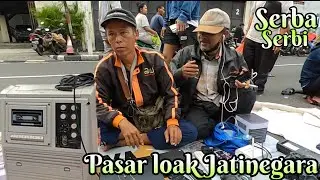 Pasar loak Jatinegara bagian selatan