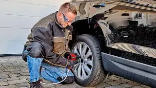 Best Torque Wrenches for Changing Tires: A Buyer's Guide