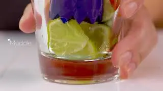 De Kuyper Cocktails - Technique - Muddle