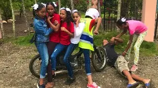 La Niña Motoconcho ( parte 2 ) 😂@dariannyflow