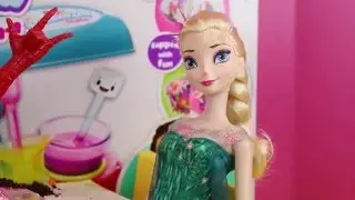 MARSHMALLOW ❤ Maker for Disney Frozen Princess Elsa & Spiderman with the Magic Marshmallow Stuffer!