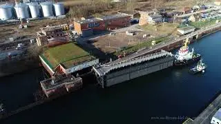 Schleusentor Einbau in Kiel-Holtenau 06.04.2018 4K time lapse