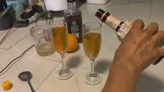 Cocktail 🍸 hour❤️.  Easy step by step Old Fashioned 