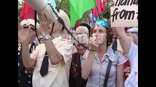 Why is Russia anti NATO - protests in Crimea a Russian woman declares a war video footage tvdata.tv